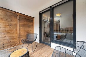 24 by AvenidA - Mountain Hotel