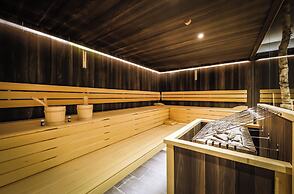 24 by AvenidA - Mountain Hotel