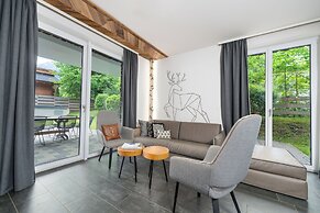 24 by AvenidA - Mountain Hotel