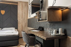 24 by AvenidA - Mountain Hotel