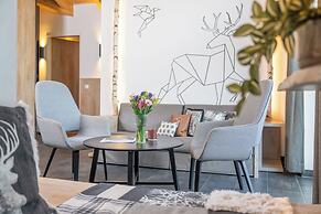 24 by AvenidA - Mountain Hotel