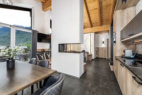 24 by AvenidA - Mountain Hotel