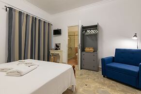 Denise Studios & Apartments