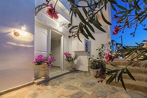 Denise Studios & Apartments