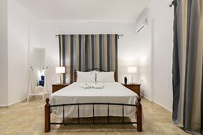 Denise Studios & Apartments