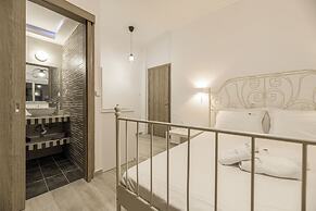 Denise Studios & Apartments