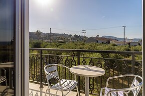 Denise Studios & Apartments