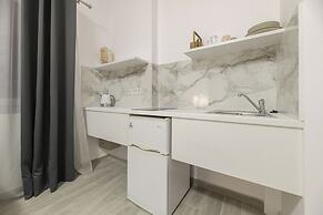 Denise Studios & Apartments