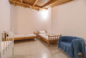 Denise Studios & Apartments