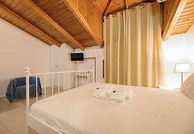 Denise Studios & Apartments