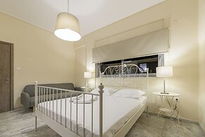 Denise Studios & Apartments