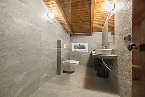 Denise Studios & Apartments