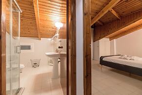 Denise Studios & Apartments