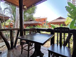 Lanta Whiterock Resort