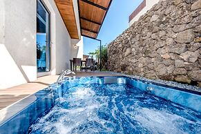 Arts Spa & Poolvilla