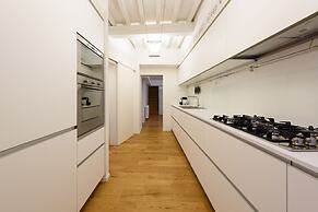 1200 Torre Donati Apartments by Mmega