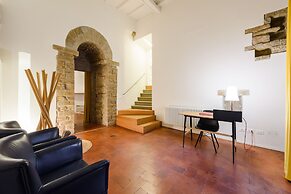 1200 Torre Donati Apartments by Mmega