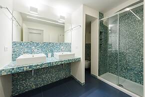 1200 Torre Donati Apartments by Mmega