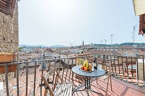 1200 Torre Donati Apartments by Mmega