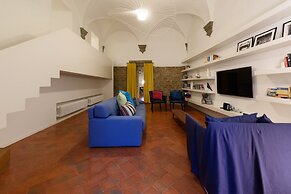 1200 Torre Donati Apartments by Mmega