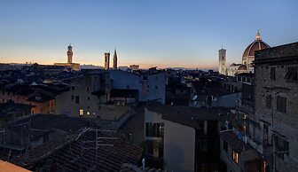 1200 Torre Donati Apartments by Mmega