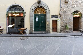 1200 Torre Donati Apartments by Mmega