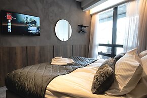 B14 Apartments & Rooms