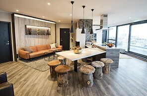 B14 Apartments & Rooms