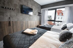 B14 Apartments & Rooms