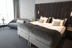 B14 Apartments & Rooms