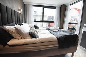 B14 Apartments & Rooms