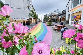 B14 Apartments & Rooms