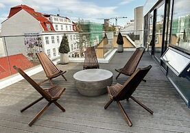 B14 Apartments & Rooms