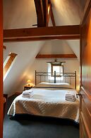 Chambre D'hôtes La Rossillonie