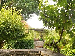 Chambre D'hôtes La Rossillonie