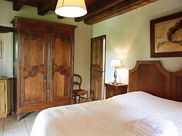 Chambre D'hôtes La Rossillonie