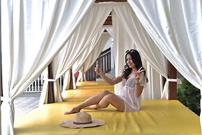 CML Beach Resort & Water Park