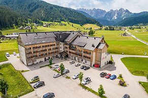 COOEE alpin Hotel Dachstein