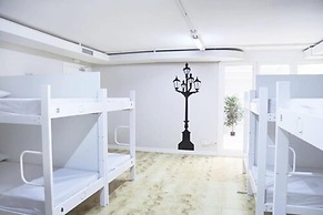 Hola Hostal Eixample - Hostel