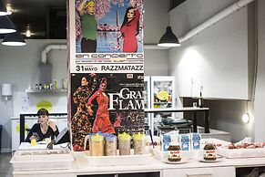 Hola Hostal Eixample - Hostel