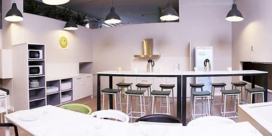 Hola Hostal Eixample - Hostel