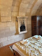 Valley Inn Cave Hotel