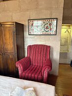 Valley Inn Cave Hotel