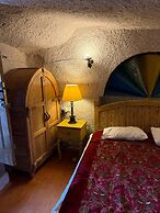 Valley Inn Cave Hotel