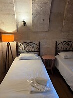 Valley Inn Cave Hotel