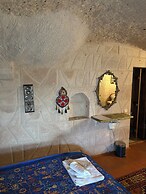 Valley Inn Cave Hotel