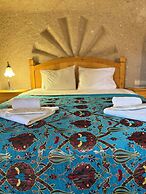 Valley Inn Cave Hotel