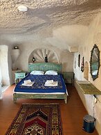 Valley Inn Cave Hotel