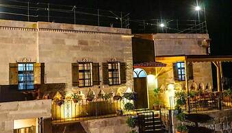 Valley Inn Cave Hotel