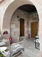 Valley Inn Cave Hotel